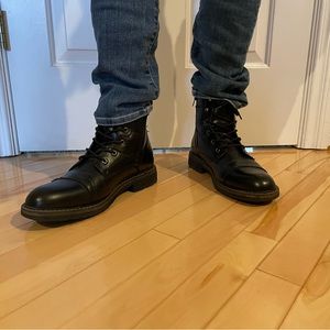 Public Opinion Men’s black boots